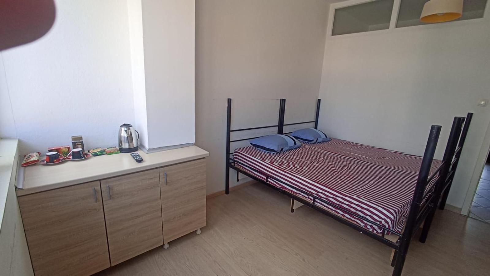 Newborn Comfort Hostel The Biggest Hostel Of Town With Best Location พริสตีนา ภายนอก รูปภาพ