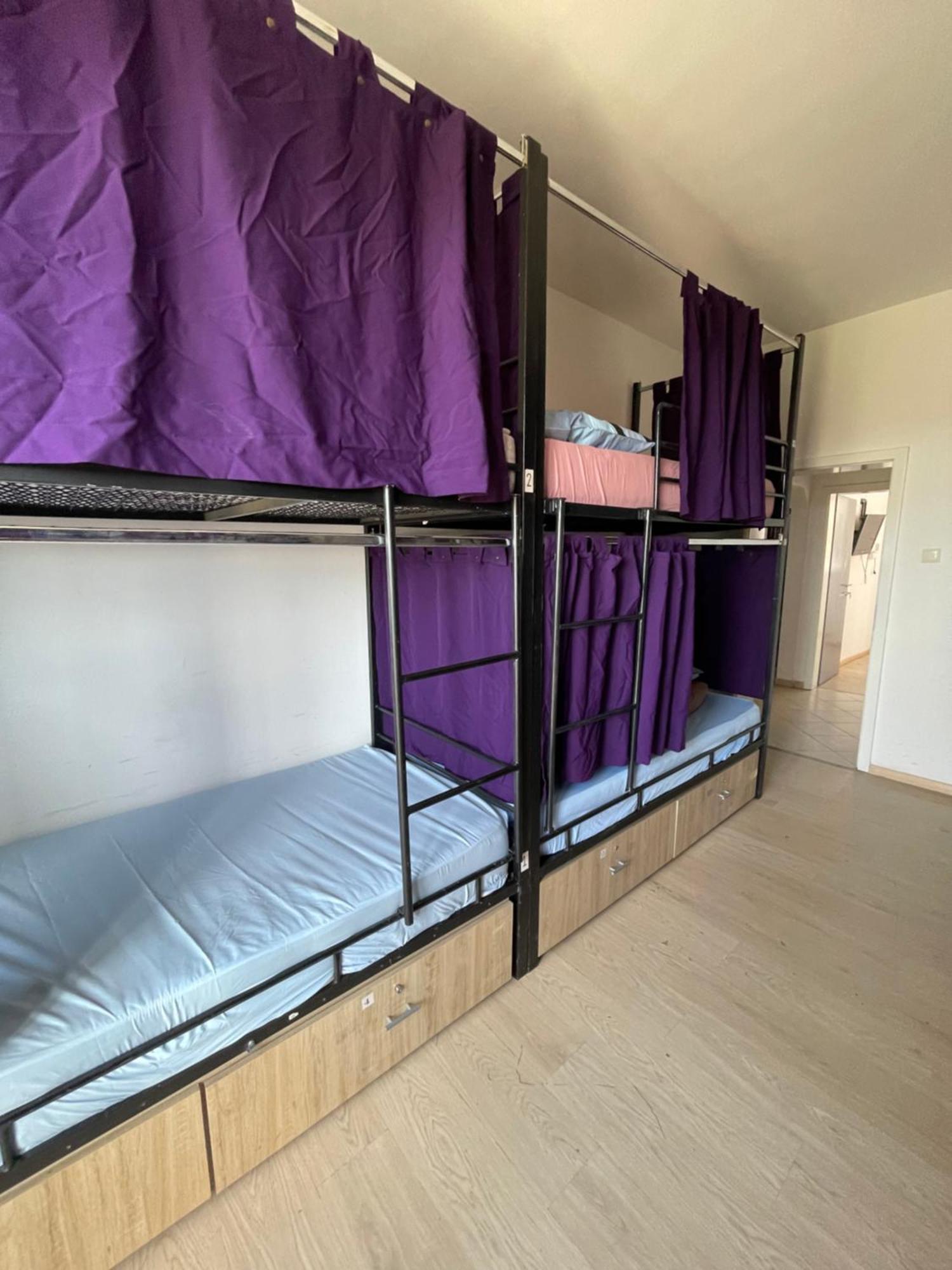 Newborn Comfort Hostel The Biggest Hostel Of Town With Best Location พริสตีนา ภายนอก รูปภาพ