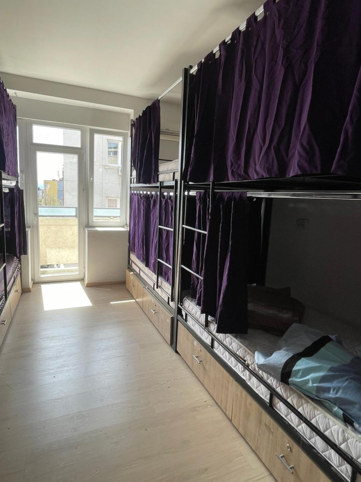 Newborn Comfort Hostel The Biggest Hostel Of Town With Best Location พริสตีนา ภายนอก รูปภาพ