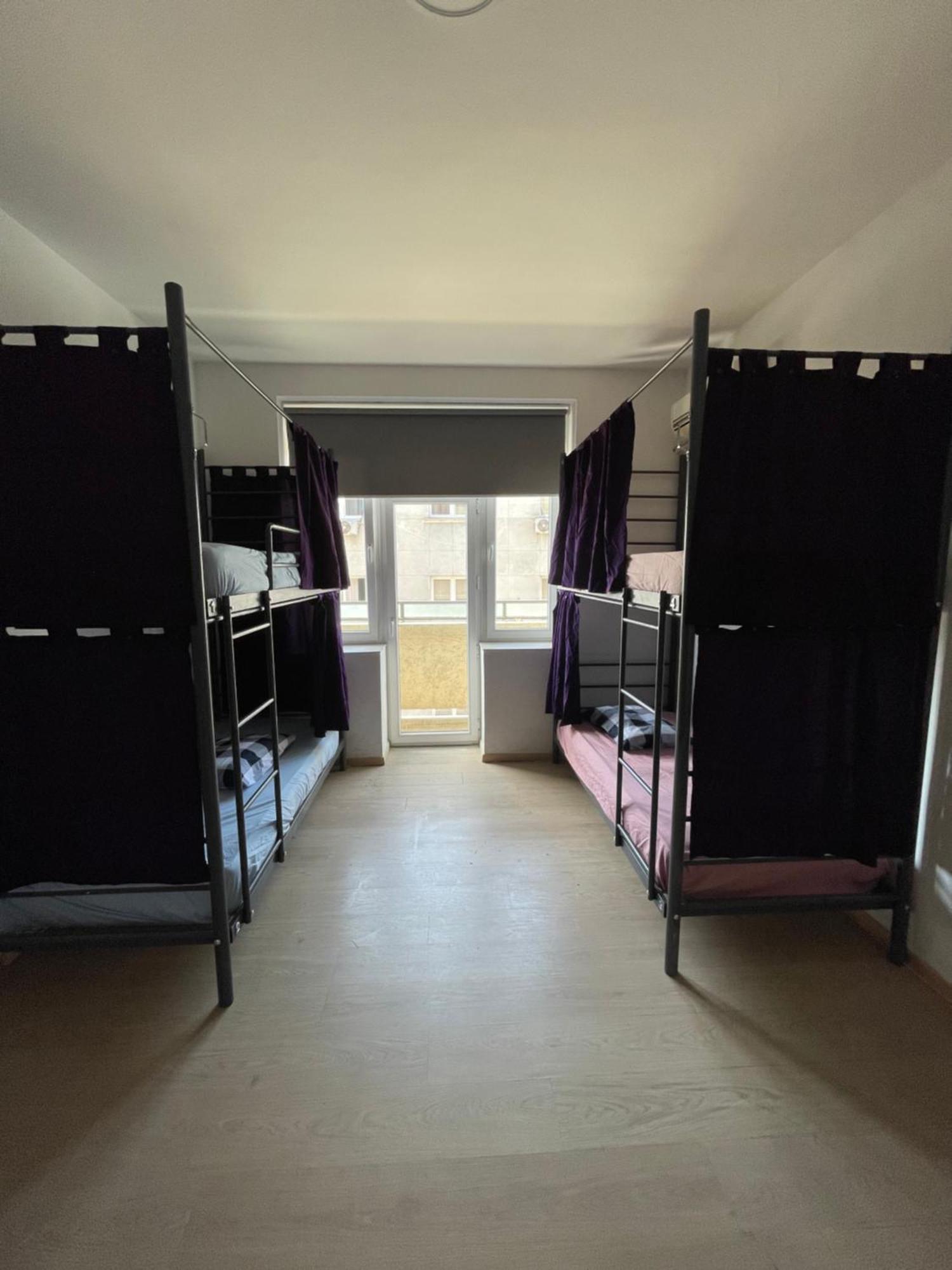 Newborn Comfort Hostel The Biggest Hostel Of Town With Best Location พริสตีนา ภายนอก รูปภาพ
