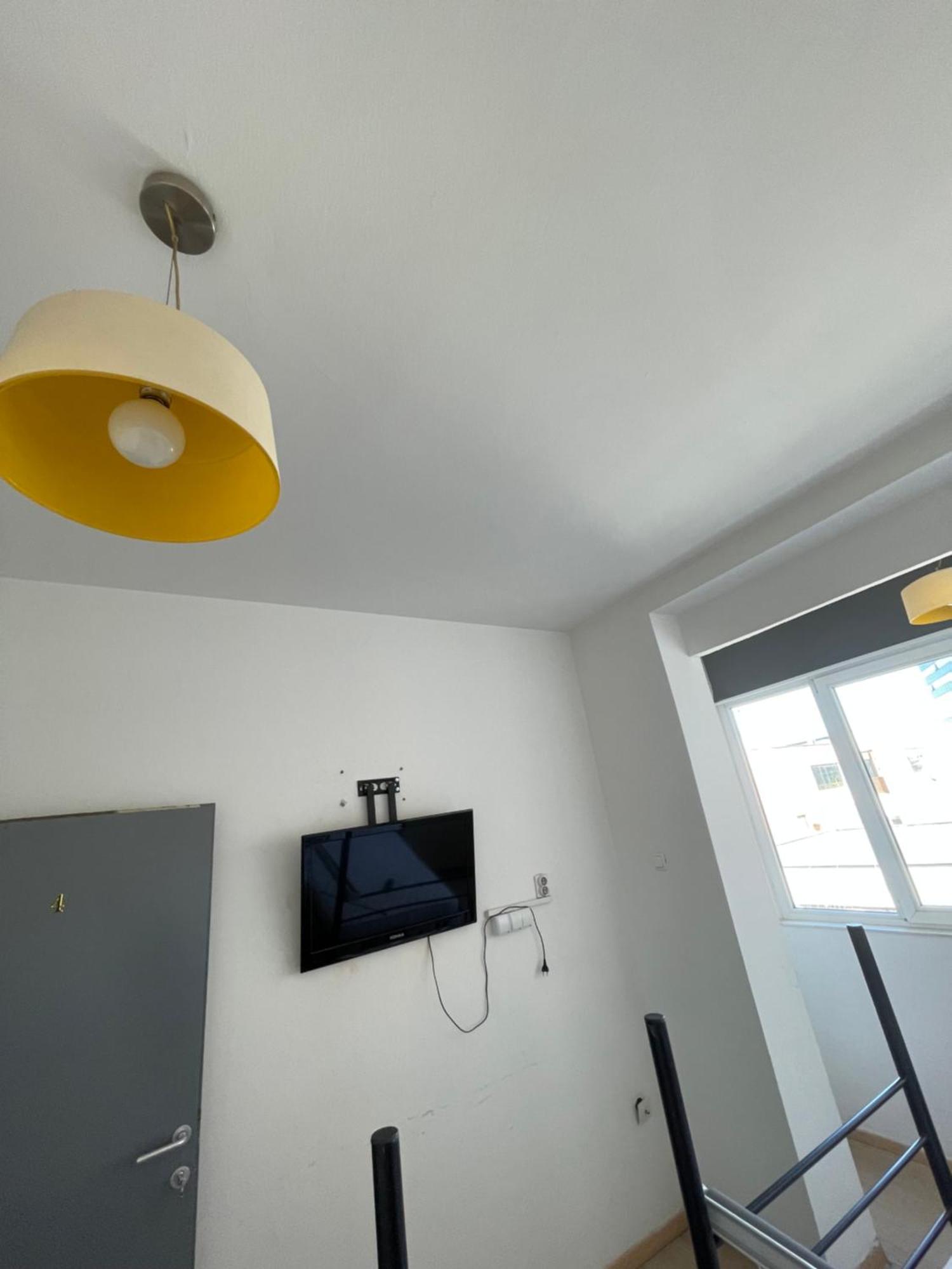Newborn Comfort Hostel The Biggest Hostel Of Town With Best Location พริสตีนา ภายนอก รูปภาพ