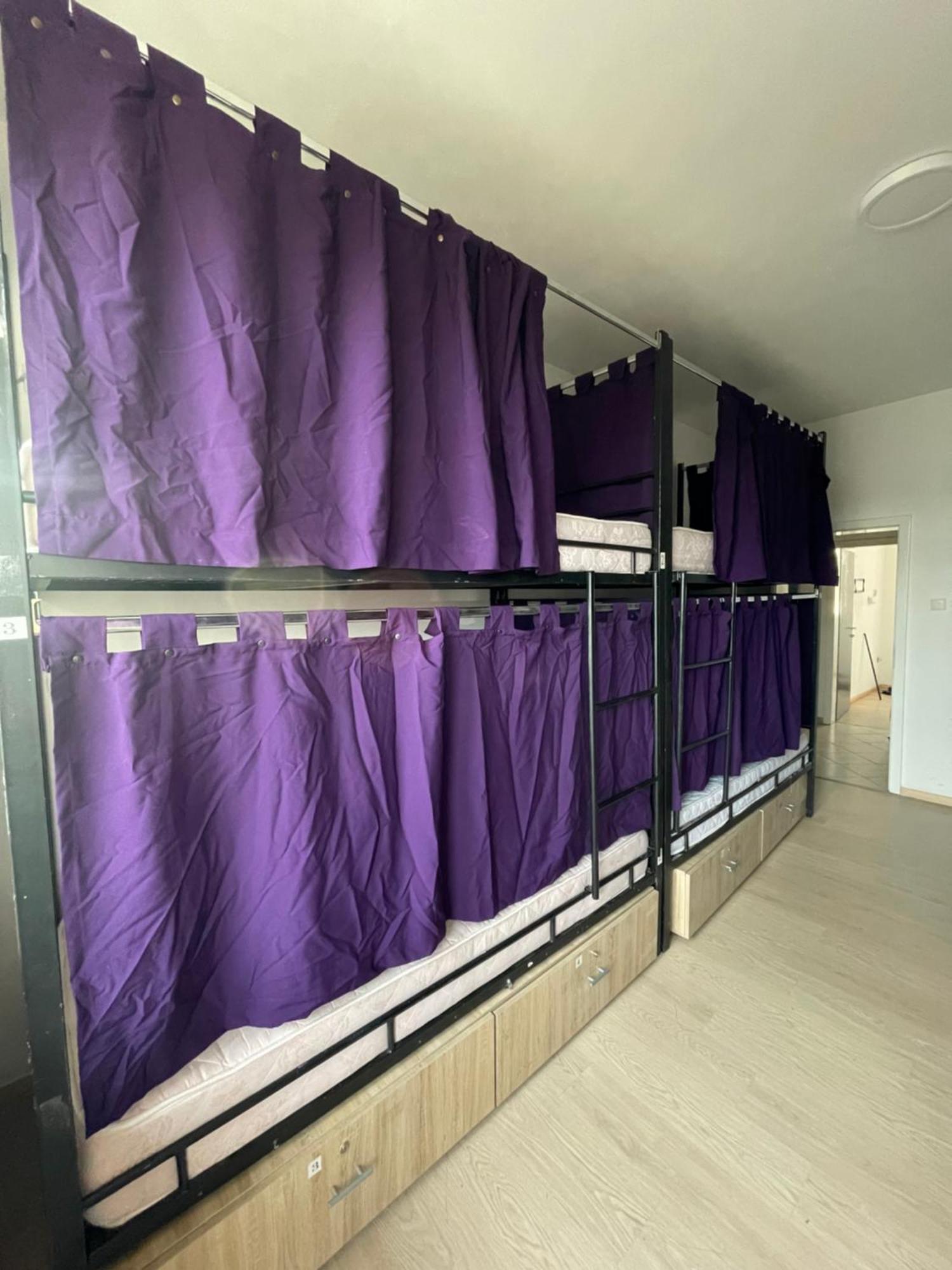 Newborn Comfort Hostel The Biggest Hostel Of Town With Best Location พริสตีนา ภายนอก รูปภาพ