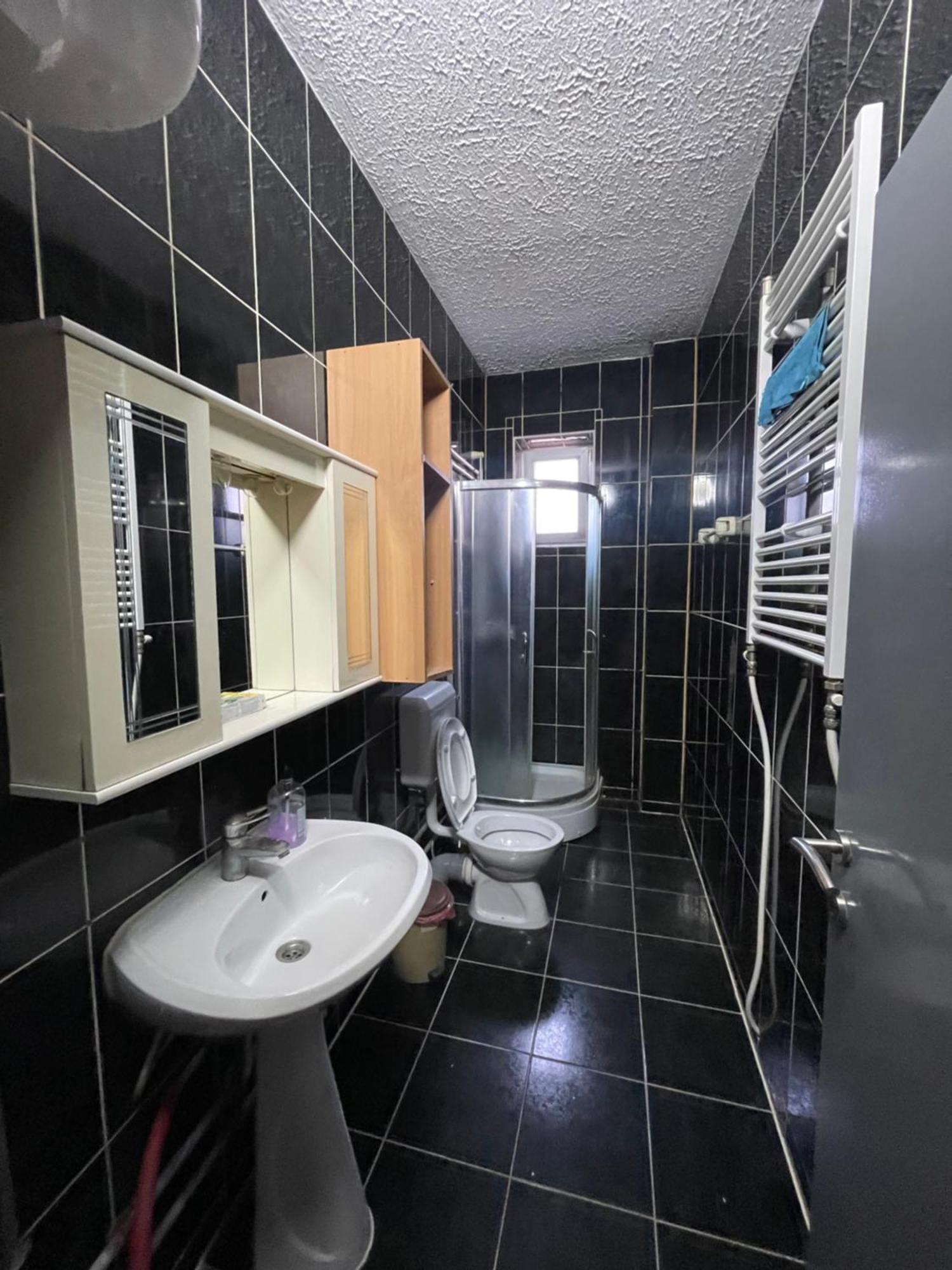 Newborn Comfort Hostel The Biggest Hostel Of Town With Best Location พริสตีนา ภายนอก รูปภาพ